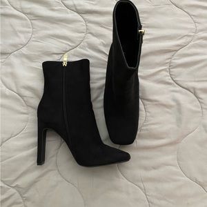 Black mis ankle bootie worn once